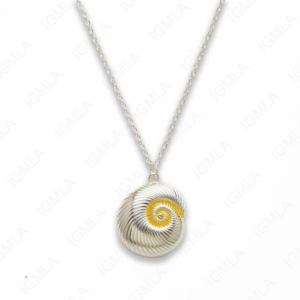 Zinc Alloy Silver Plated Shell Necklace