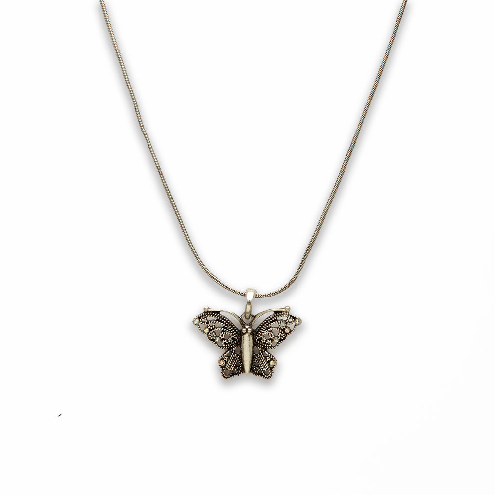 18 inch Zinc Alloy Burnish Silver Tone Butterfly Necklace