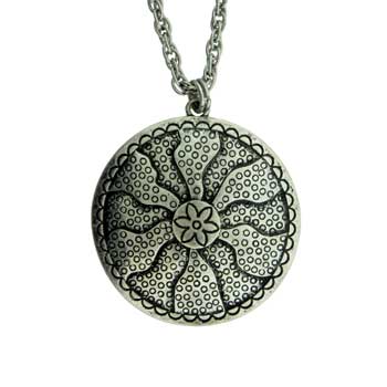 Zinc Alloy Silver Plated Necklace