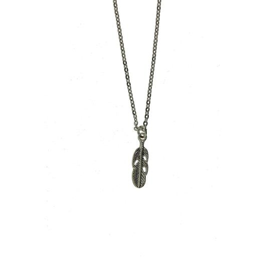 16 inch Zinc Alloy Silver Plated Feather Necklace