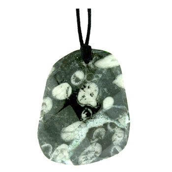 37-46mm Bull Eye Jasper Freeform Pendants