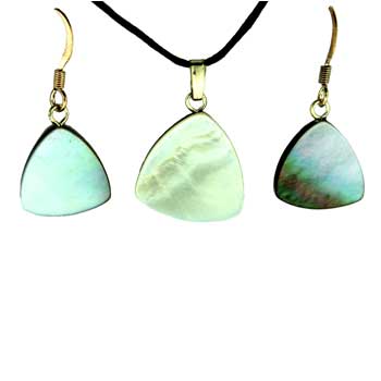 14 / 18mm Mother Of Pearl Triangle Pendants & Earrings