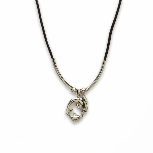 18 inch Zinc Alloy Silver Tone Dolphin Necklace