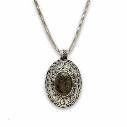 18 inch Zinc Alloy with Labradorite Burnish Silver Tone Oval Necklace