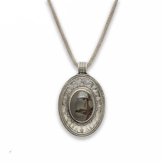18 inch Zinc Alloy with Paint Brush Japer Burnish Silver Tone Oval Necklace